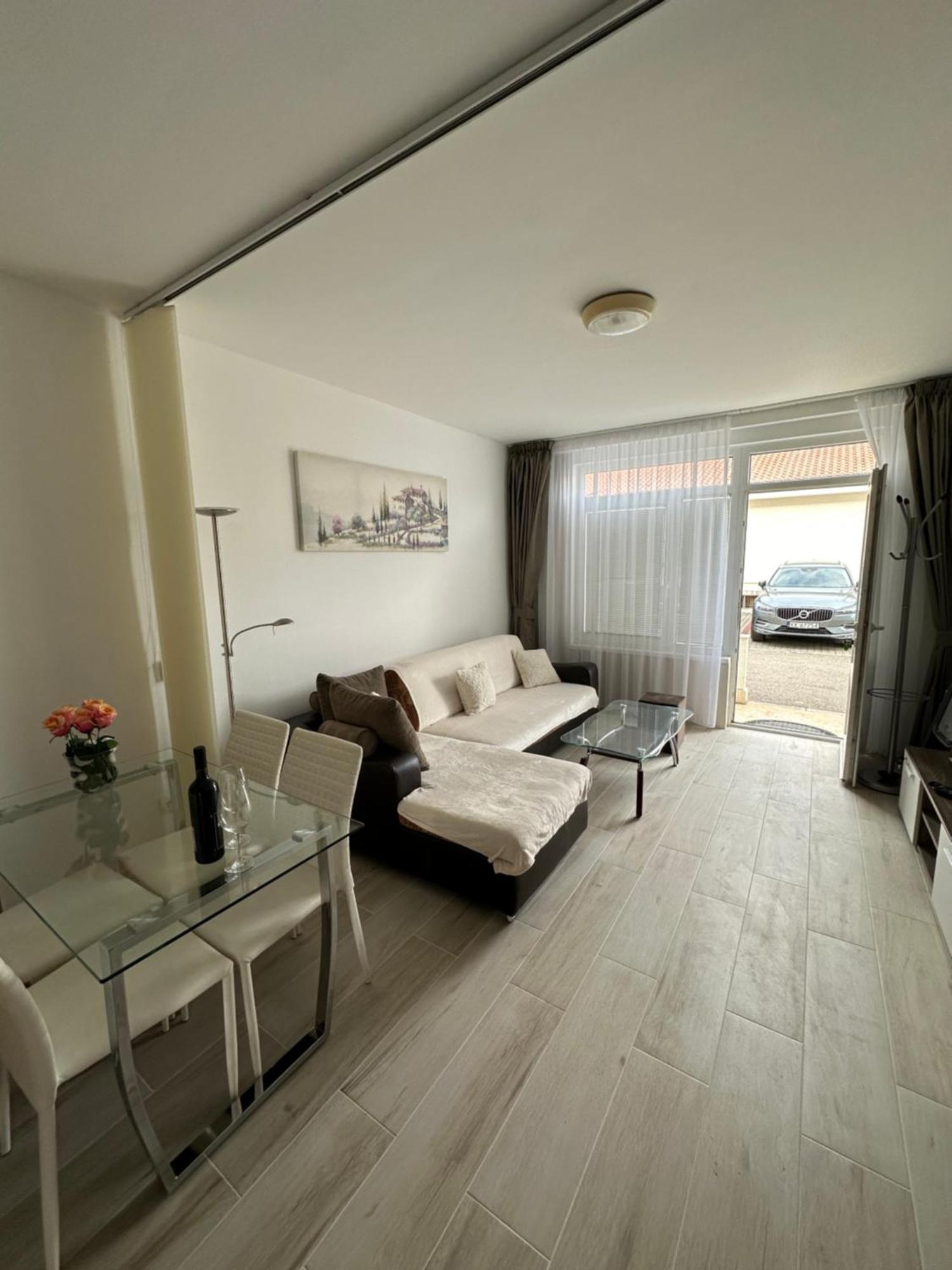 Irish Apartment Complex Budva Exteriör bild
